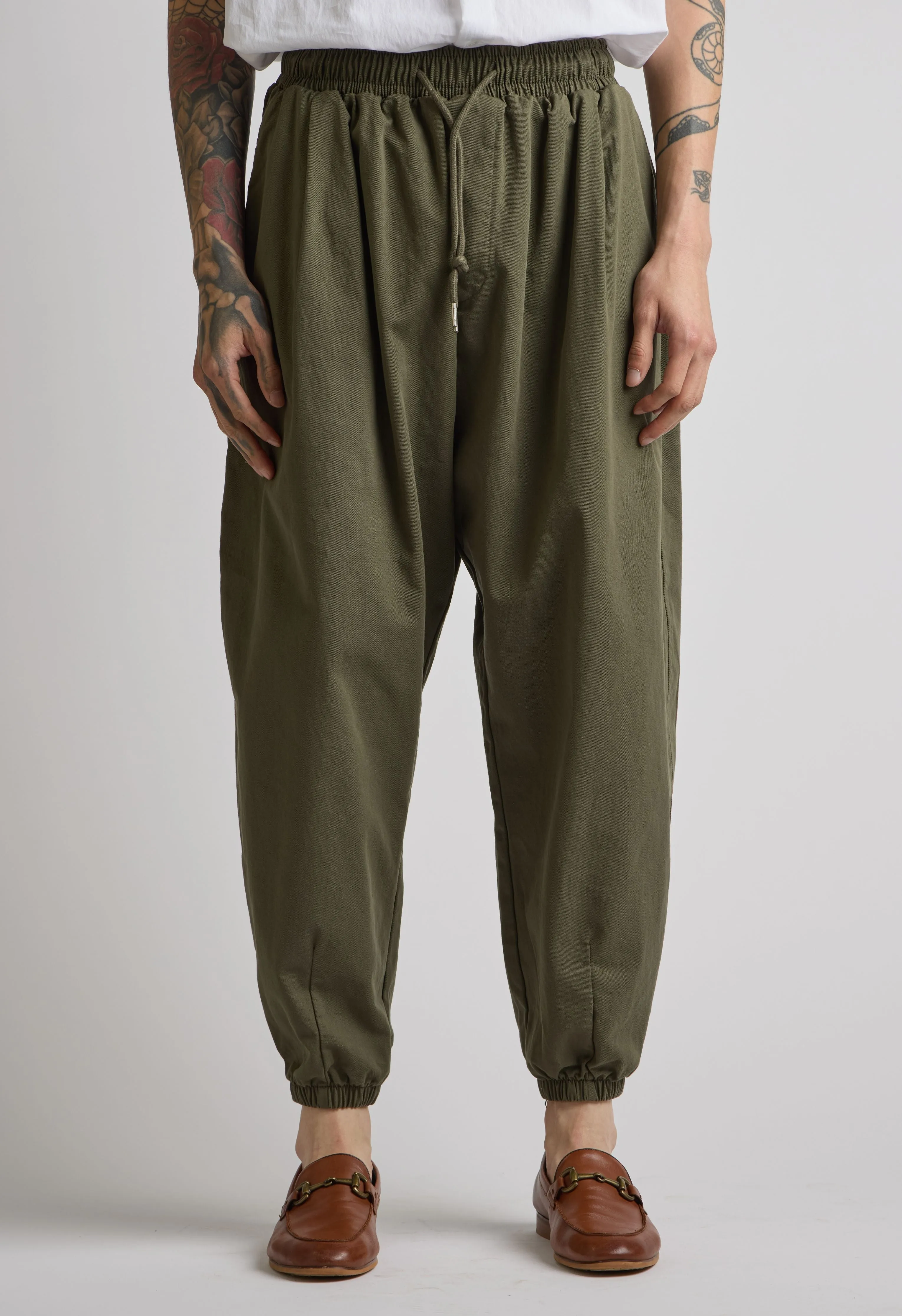 Brandon Pant in Army Green