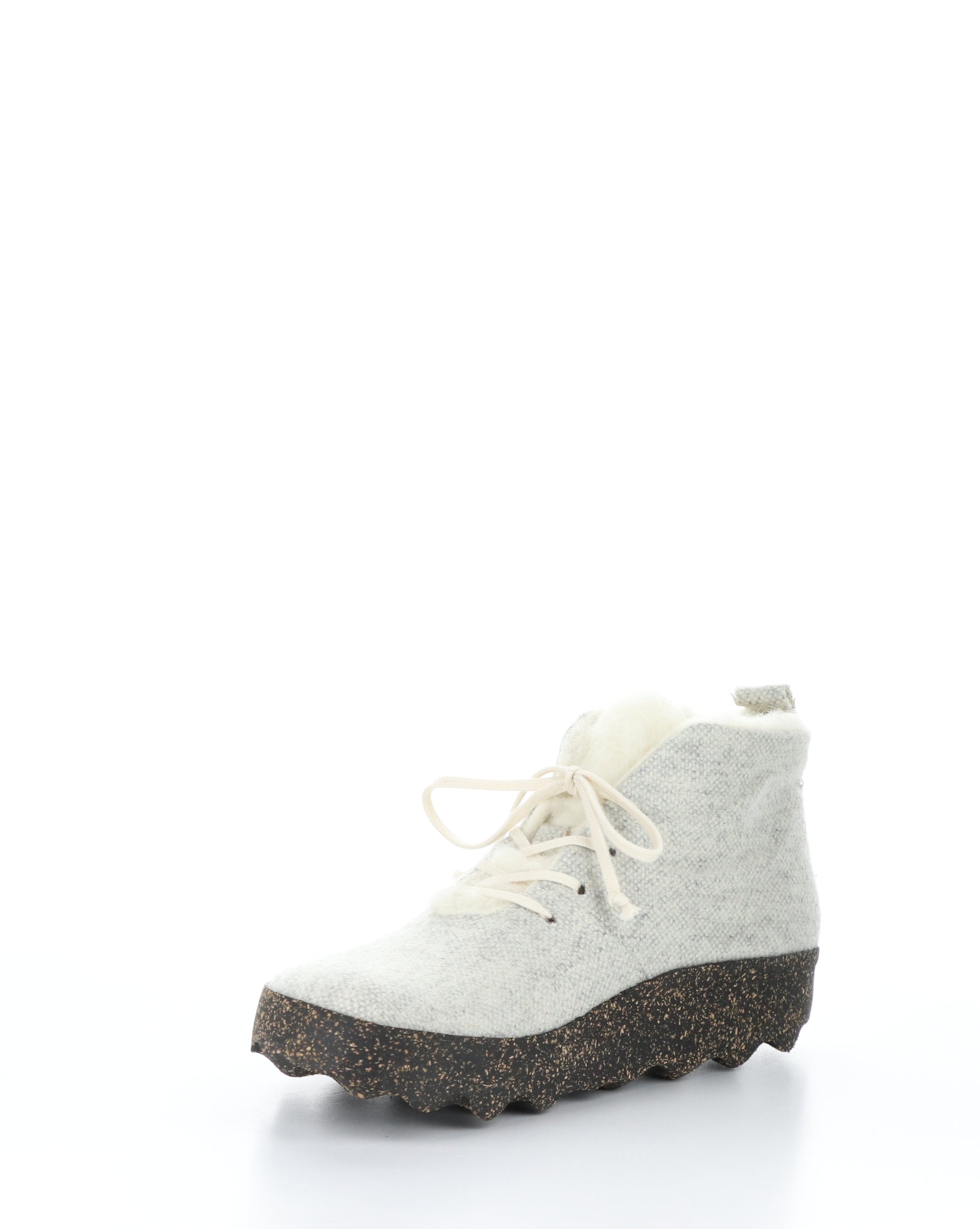 CAKE136ASP White Round Toe Boots