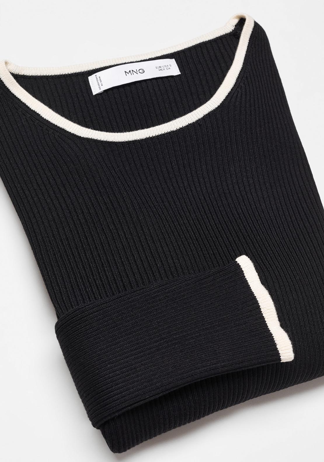 Contrast trim sweater