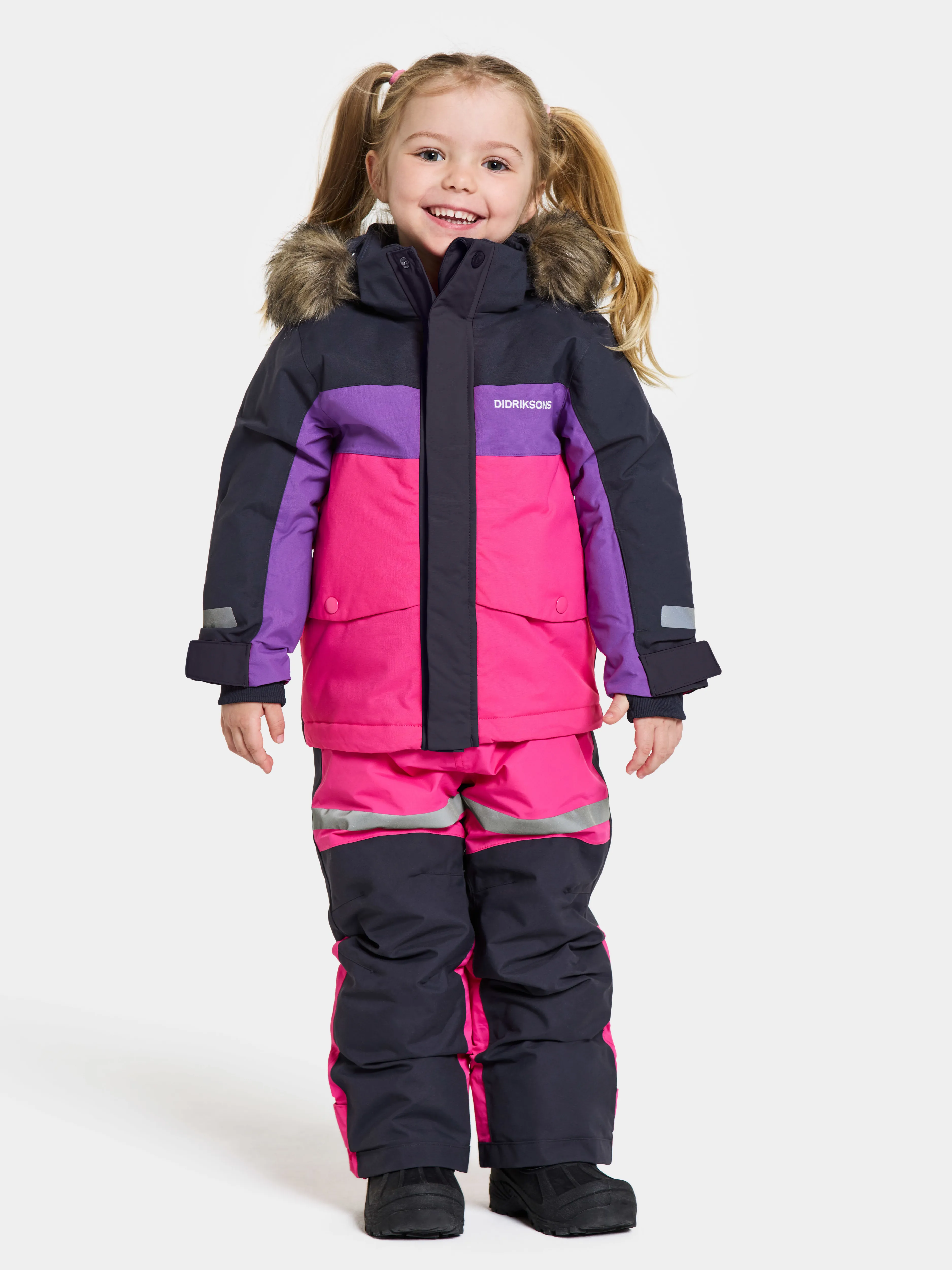 Didriksons Kids' Bjärven Parka 2 True Pink | Buy Didriksons Kids' Bjärven Parka 2 True Pink here | Outnorth