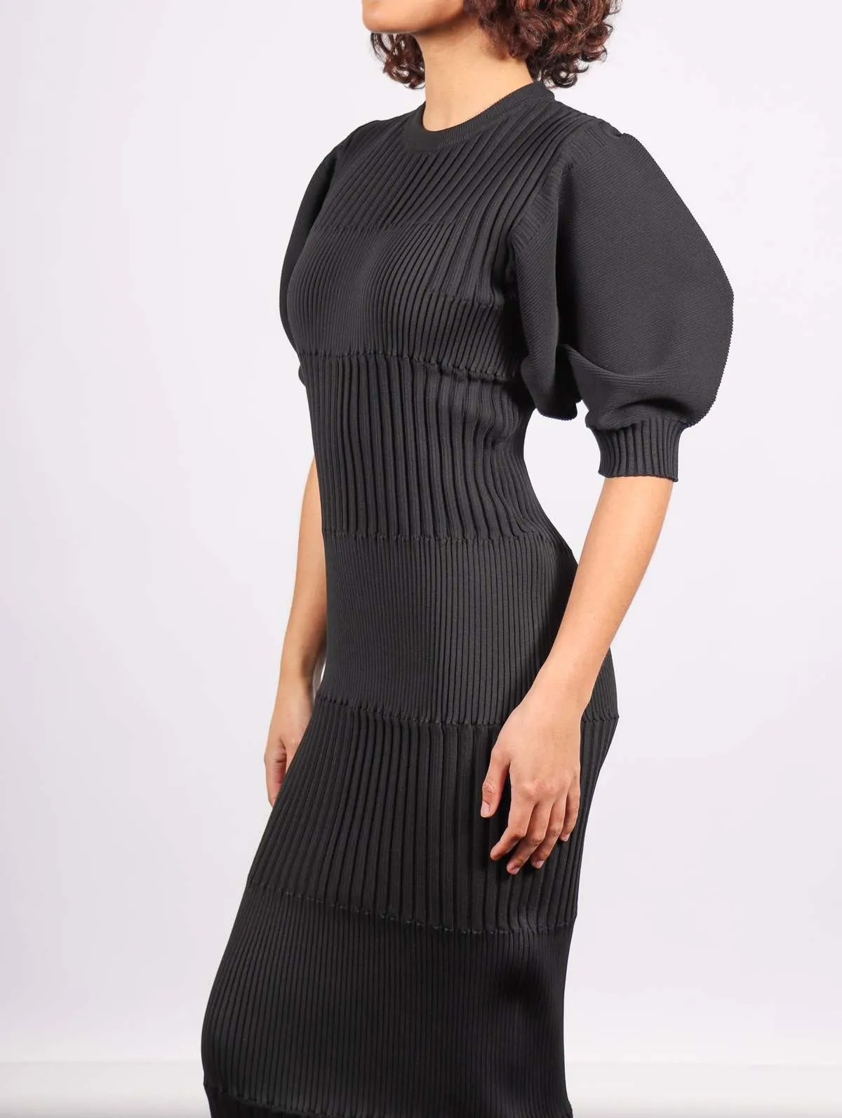 Fluted Short Puff Sleeve Dress - Black 