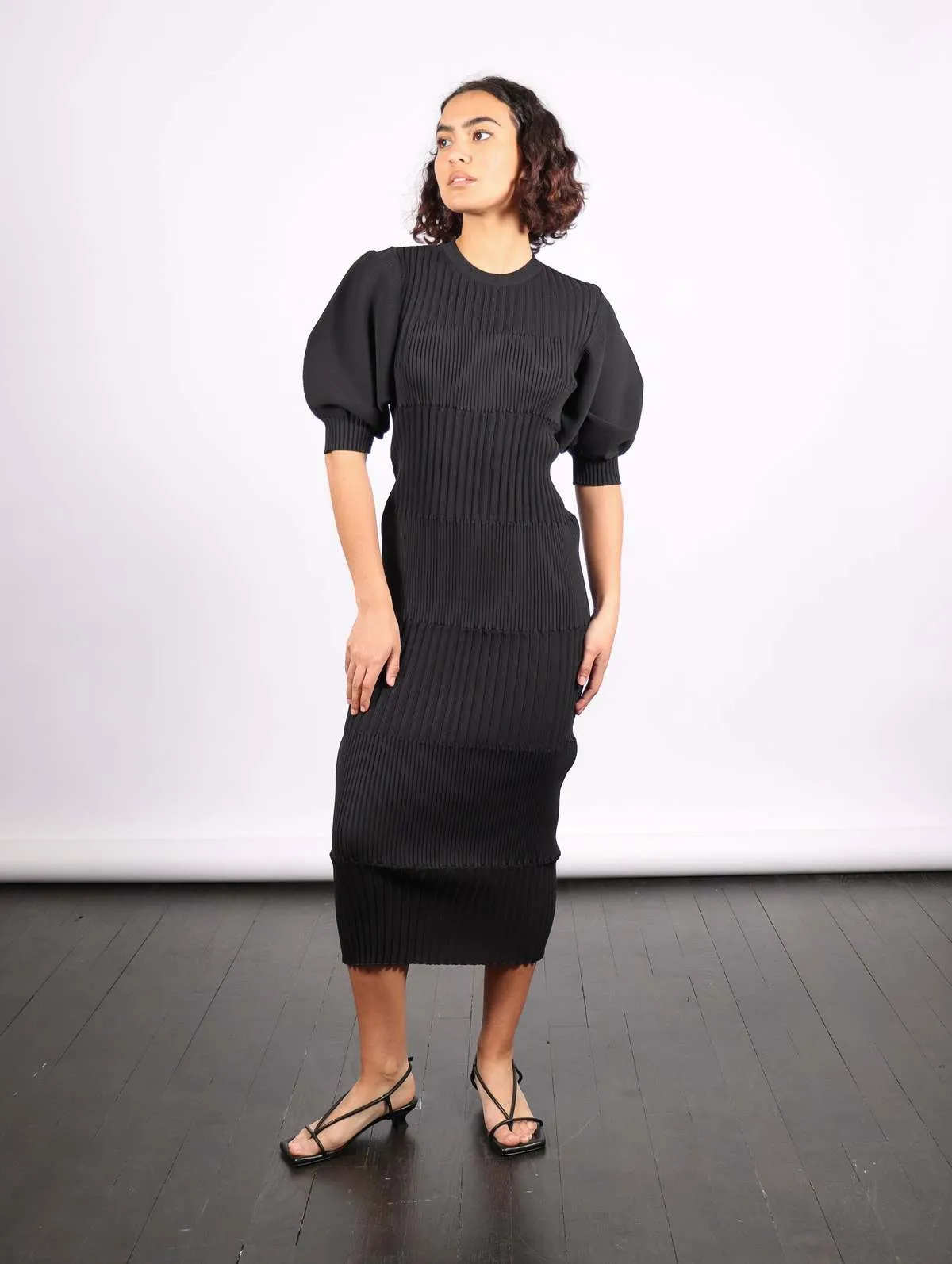 Fluted Short Puff Sleeve Dress - Black 