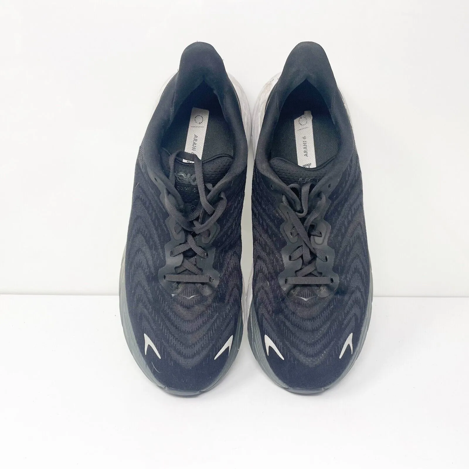 Hoka One One Womens Arahi 6 1123195 BWHT Black Running Shoes Sneakers Size 10 B