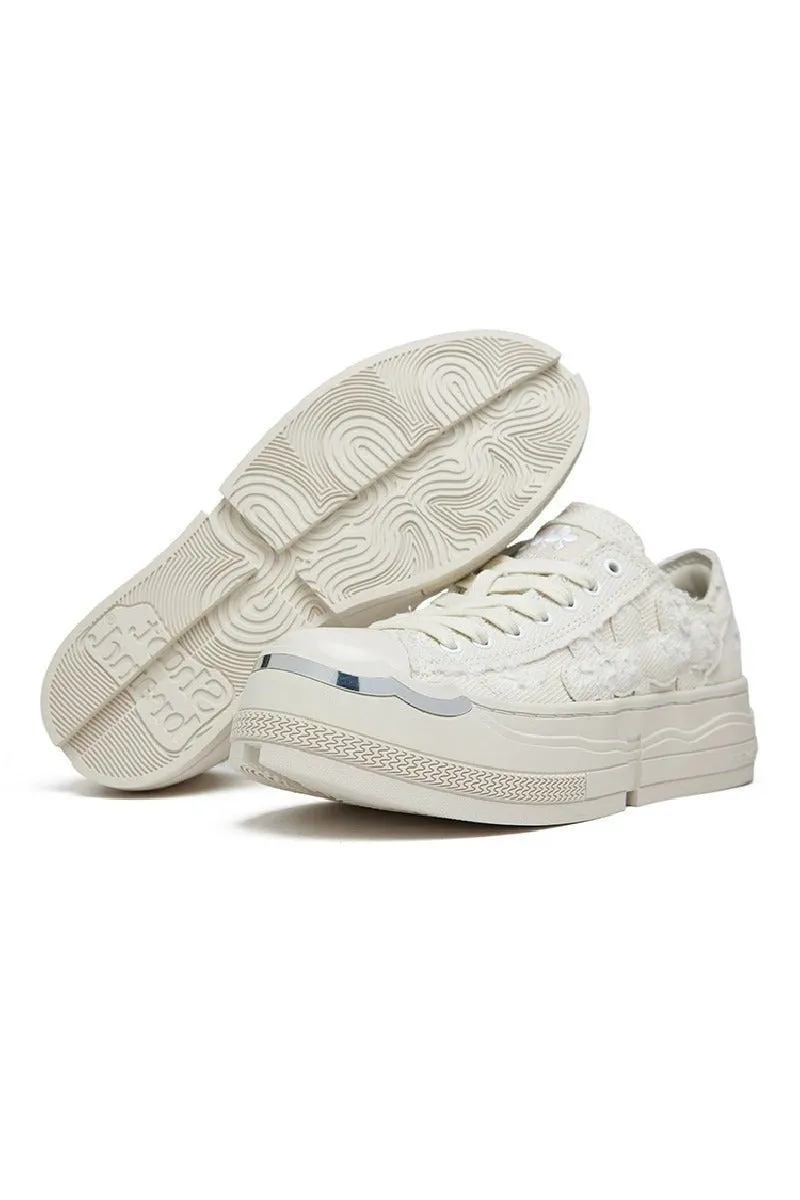 Milk Tea White Low-Top Canvas Sneakers