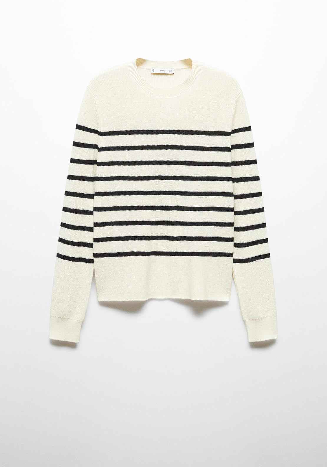 Roundneck knitted sweater