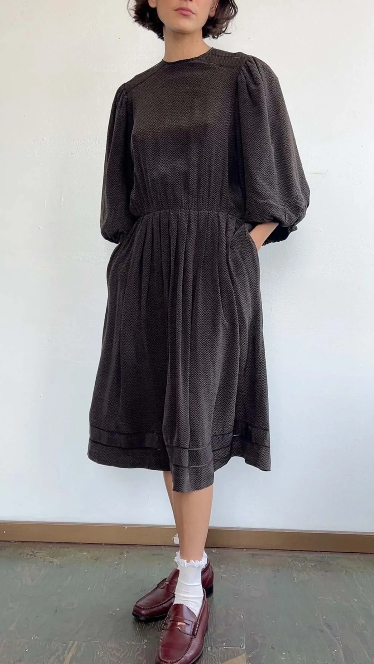 Zig Zag Silk Puff Sleeve Dress - Black/Brown